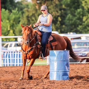 Meet your Posher, Torie